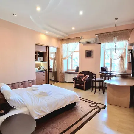 на італійській, центр одеси, 100м до дерибасівської