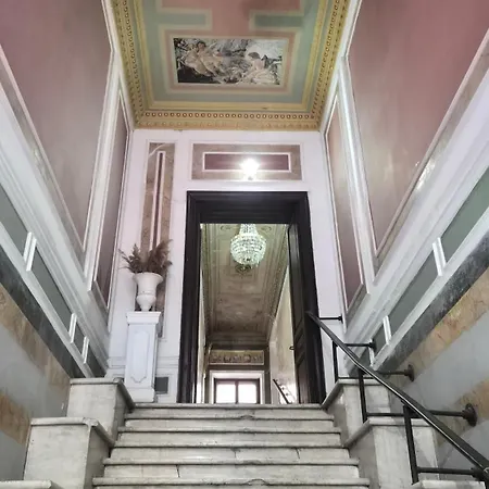 на італійській, центр одеси, 100м до дерибасівської Odessa